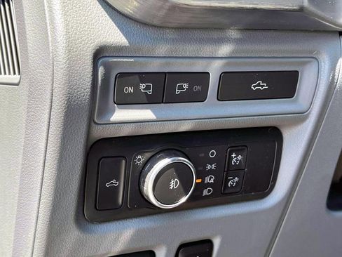 Used 2021 Ford F150 Lariat w/ Equipment Group 502A High AWD/4WD image 19
