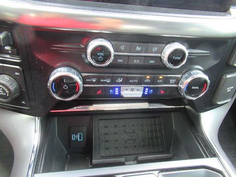 Used 2023 Ford F150 Lariat w/ Trailer Tow Package AWD/4WD image 28