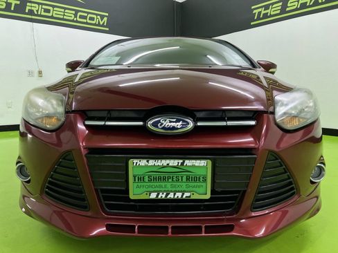 Used 2014 Ford Focus Titanium FWD image 3