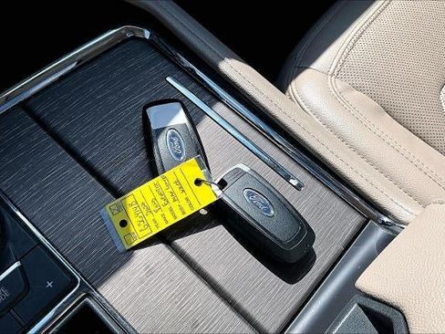 Used 2022 Ford Expedition Max Limited RWD image 30