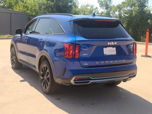 Used 2022 Kia Sorento SX AWD/4WD image 2