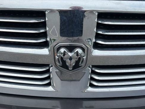 Used 2019 RAM 1500 Big Horn AWD/4WD image 10