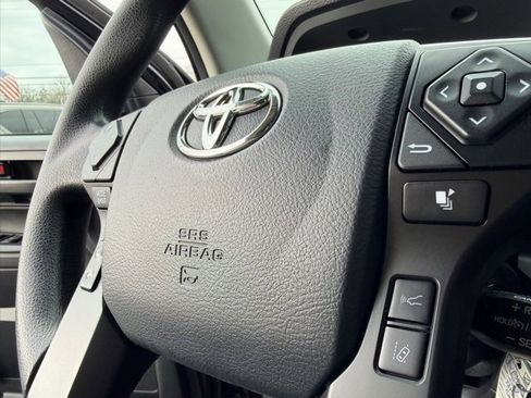 Used 2019 Toyota Tundra SR image 16