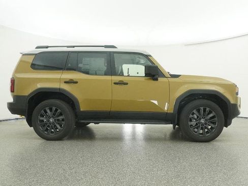 New 2026 Toyota Land Cruiser w/ Premium Package AWD/4WD image 27