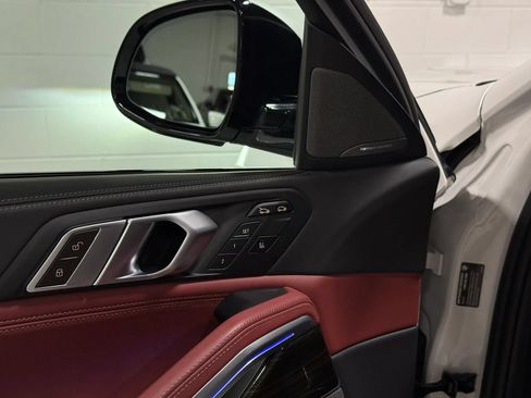 Used 2024 BMW X6 xDrive40i w/ Premium Package AWD/4WD image 13