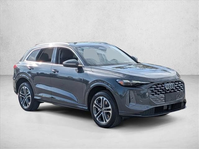Used 2025 Audi Q5 Premium AWD/4WD image 5