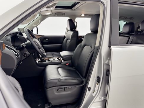 Used 2023 Nissan Armada SL w/ Cargo Package RWD image 5