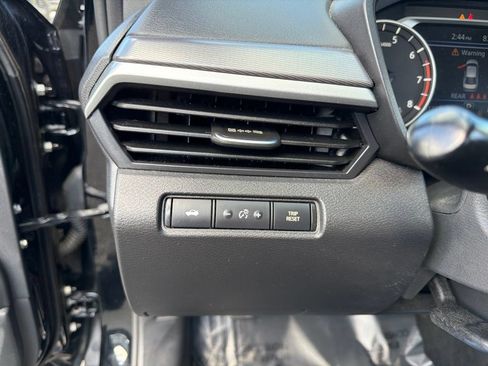 Used 2024 Nissan Altima 2.5 SR FWD image 32