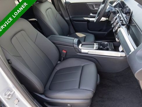 Used 2025 Mercedes-Benz GLB 250 image 20