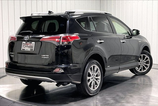 Used 2018 Toyota RAV4 Limited AWD/4WD image 13