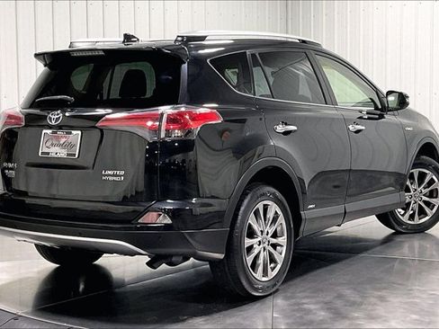 Used 2018 Toyota RAV4 Limited AWD/4WD image 13
