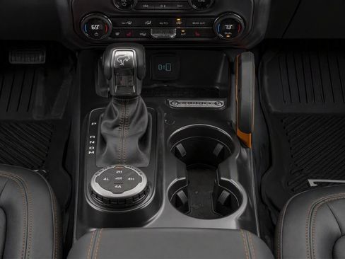 Used 2024 Ford Bronco Badlands AWD/4WD image 24
