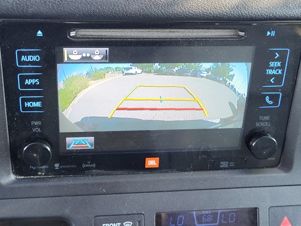 Used 2017 Toyota Sienna Limited Premium FWD image 30