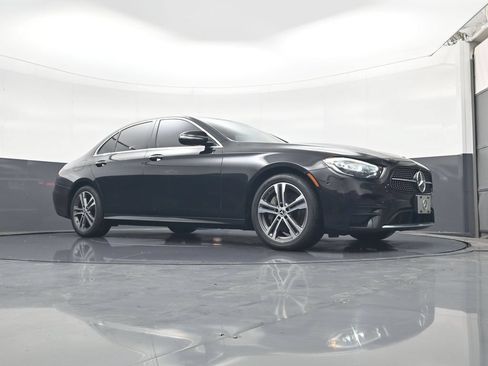 Used 2021 Mercedes-Benz E 350 4MATIC Sedan image 19