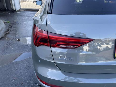 Used 2023 Audi Q3 2.0T Premium w/ Convenience Package image 17