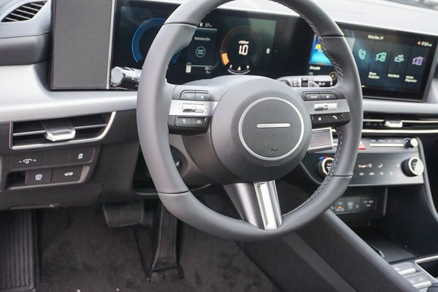 New 2026 Hyundai Sonata SEL FWD image 9