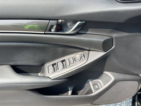Used 2022 Honda Accord Sport image 15
