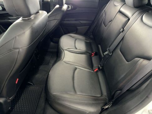 Used 2022 Jeep Compass Trailhawk w/ Trailhawk Elite Group image 14