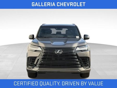 Used 2023 Lexus LX 600 4WD w/ Appearance Package image 3