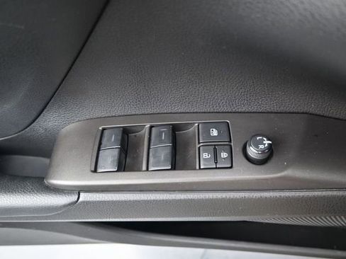 Used 2023 Toyota Camry SE FWD image 11