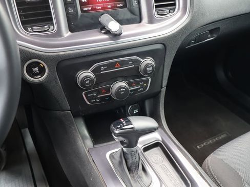 Used 2016 Dodge Charger SE RWD image 24