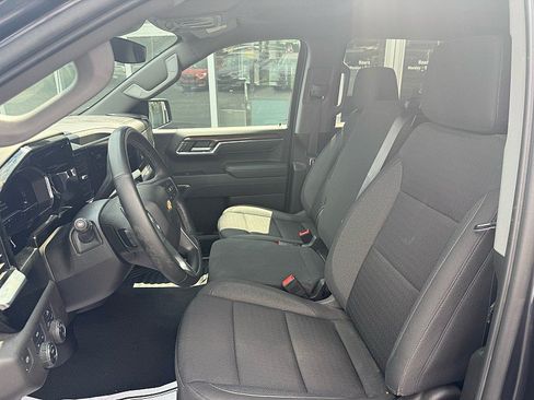 Used 2023 Chevrolet Silverado 1500 LT AWD/4WD image 11