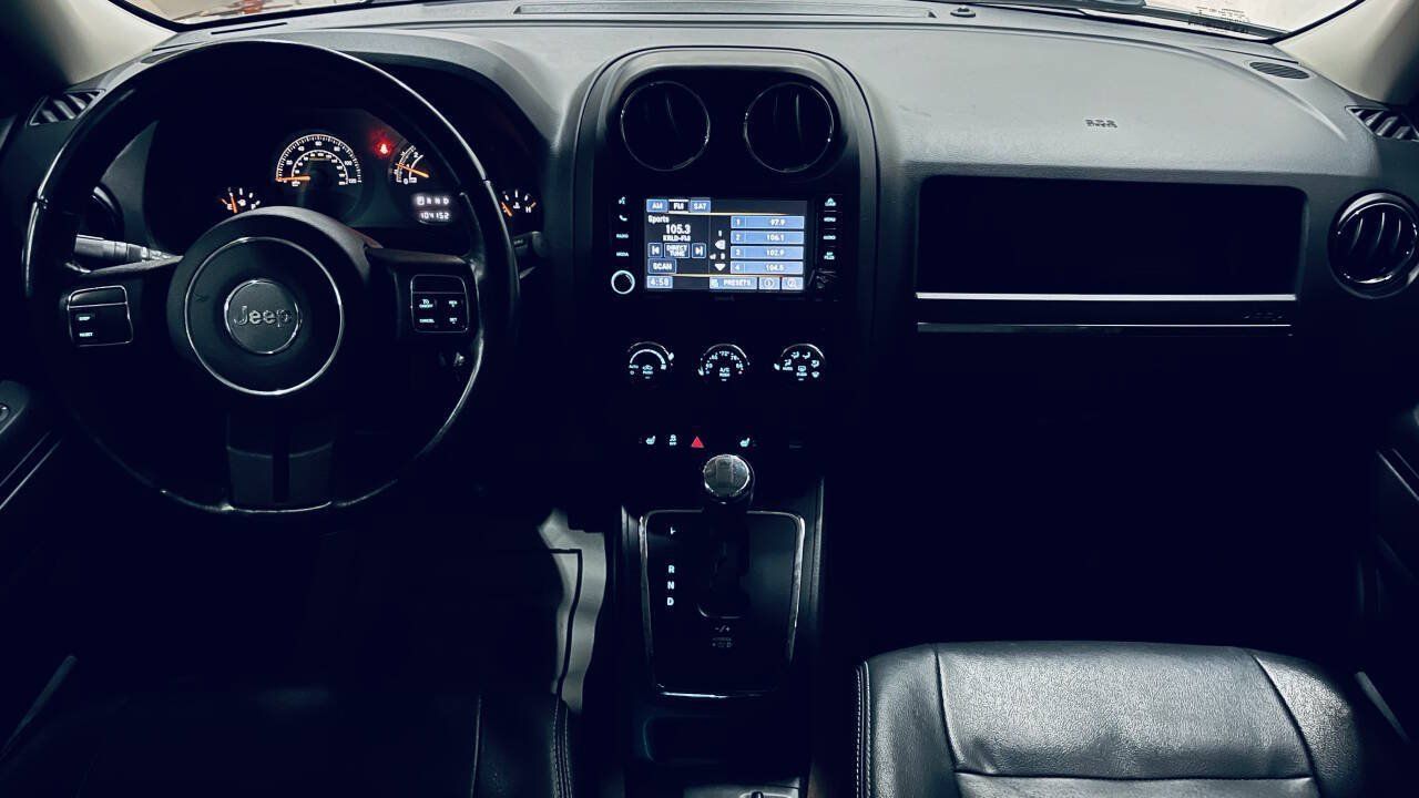 Used 2016 Jeep Patriot High Altitude FWD image 31
