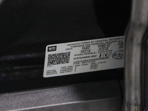 Used 2024 GMC Yukon SLT w/ SLT Premium Package AWD/4WD image 38