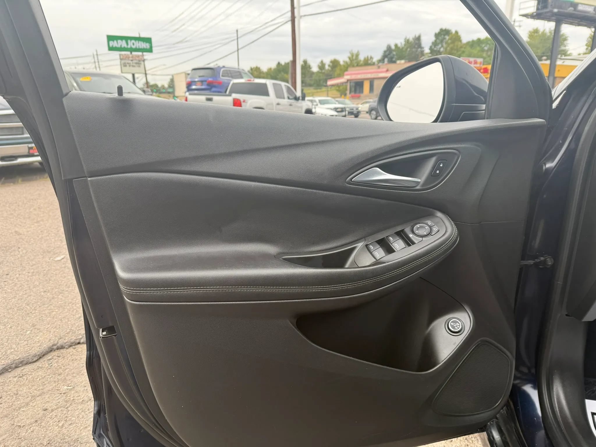 Used 2021 Buick Encore GX Select w/ Experience Buick Package FWD image 12