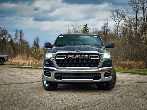 New 2026 RAM 1500 4x4 Crew Cab image 10