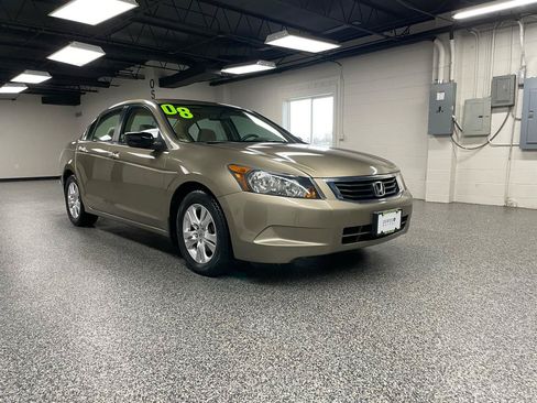 Used 2008 Honda Accord LX-P image 3