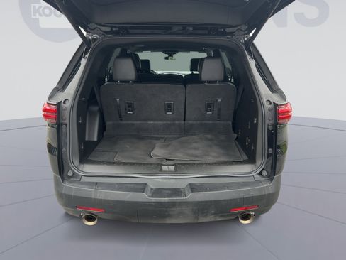 Used 2023 Chevrolet Traverse LT image 24