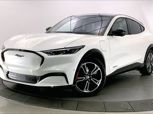 Used 2023 Ford Mustang Mach-E Premium image 11