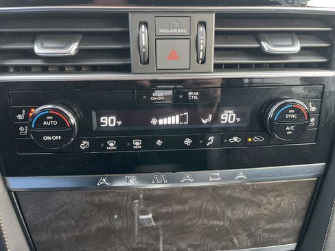 Used 2024 Nissan Armada Platinum w/ Captain's Chairs Package image 19