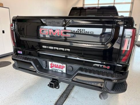 Used 2024 GMC Sierra 2500 AT4 w/ AT4 Premium Plus Package AWD/4WD image 8