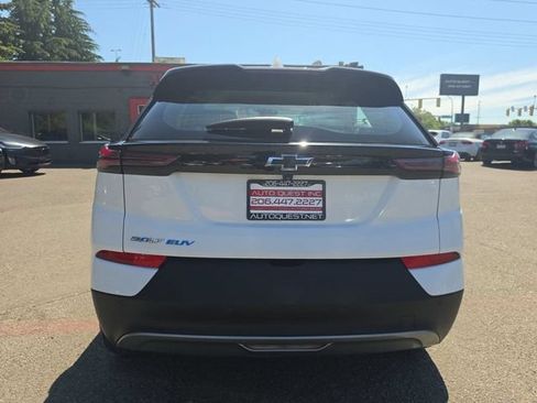 Used 2023 Chevrolet Bolt EUV LT w/ Driver Confidence Package FWD image 23