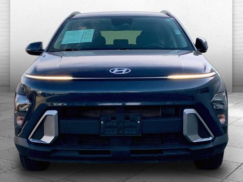 Used 2025 Hyundai Kona SEL FWD image 2