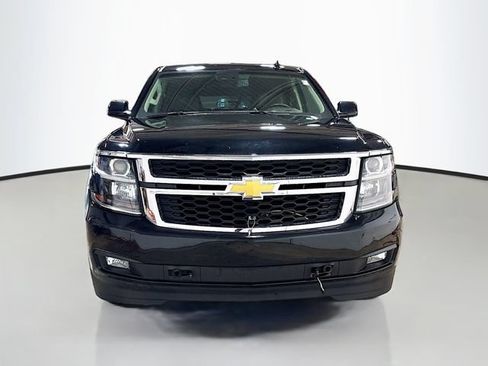 Used 2017 Chevrolet Tahoe LT w/ Luxury Package AWD/4WD image 2