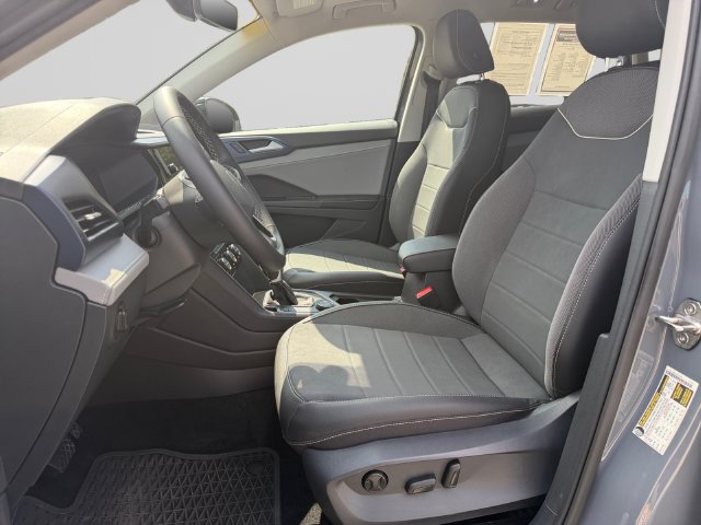 Used 2024 Volkswagen Taos SE AWD/4WD image 10