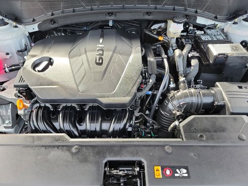 Certified 2025 Hyundai Tucson SE image 30