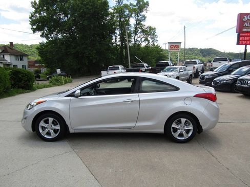 Used 2013 Hyundai Elantra FWD image 5
