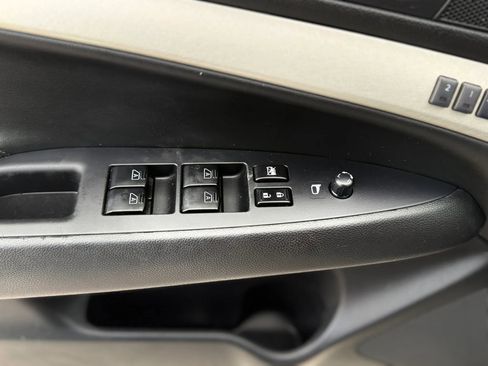 Used 2008 INFINITI G35 x Sedan w/ Premium Pkg image 12