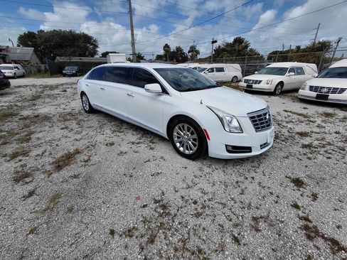 Used 2015 Cadillac XTS Limousine image 1