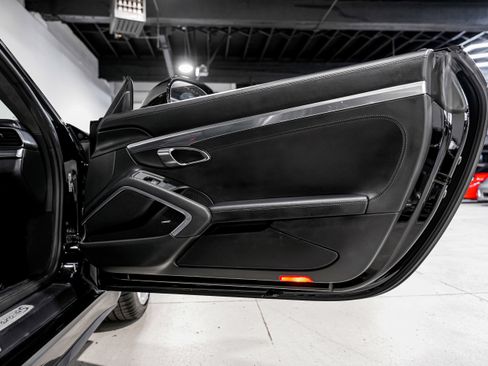 Used 2014 Porsche 911 Carrera 4S image 27