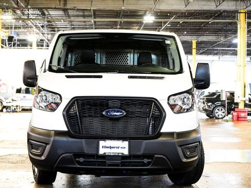 Used 2025 Ford Transit 150 Low Roof RWD image 2