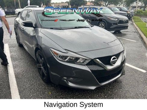 Used 2017 Nissan Maxima SR w/ Midnight Edition FWD image 3