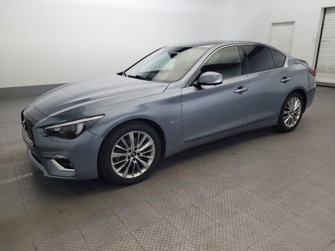 Used 2020 INFINITI Q50 Luxe w/ Essential Package (3.0T Luxe) image 2