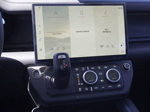 New 2026 Land Rover Defender 110 X-Dynamic SE AWD/4WD image 15