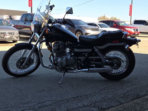 Used 2014 Kia Telluride image 4