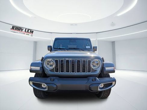 New 2026 Jeep Wrangler Unlimited Sahara w/ Technology Group AWD/4WD image 7